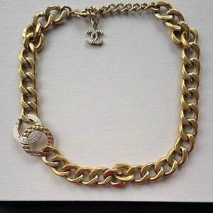 CHANEL Gold-Tone Chunky Chain Necklace with CC Charm